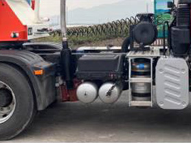 適應(yīng)粉罐車結(jié)構(gòu)